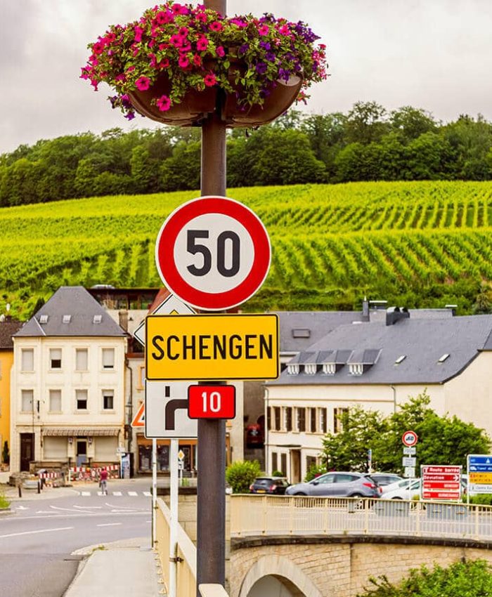 countries-schengen-area-2021-214376443-min